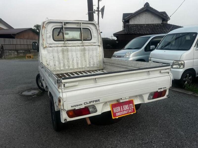 CLIPPER TRUCK