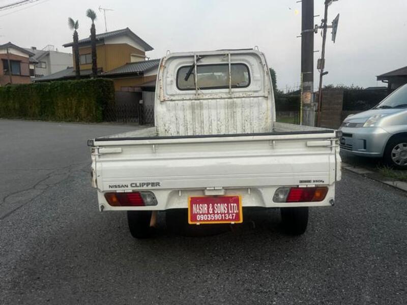 CLIPPER TRUCK
