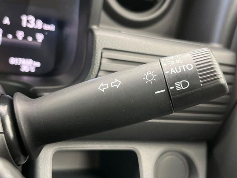 N-VAN