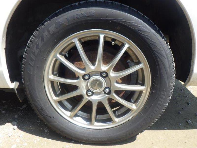 COROLLA AXIO