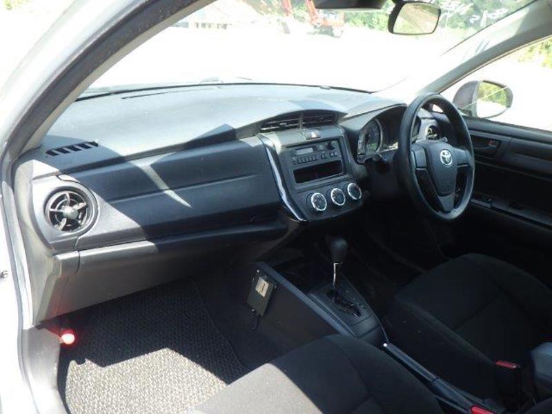 COROLLA AXIO