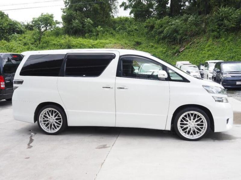 VELLFIRE