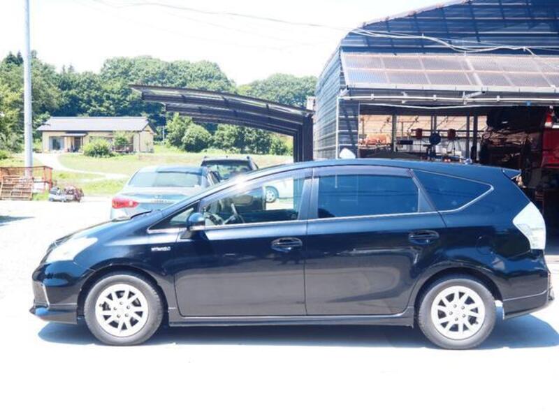 PRIUS ALPHA