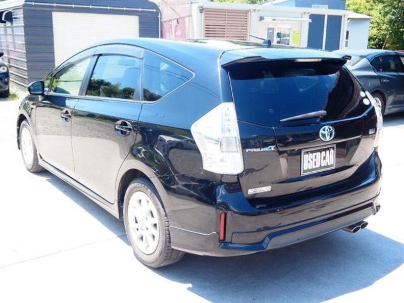 PRIUS ALPHA