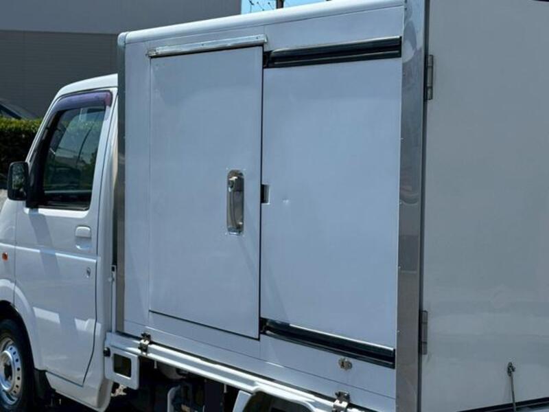 CARRY TRUCK