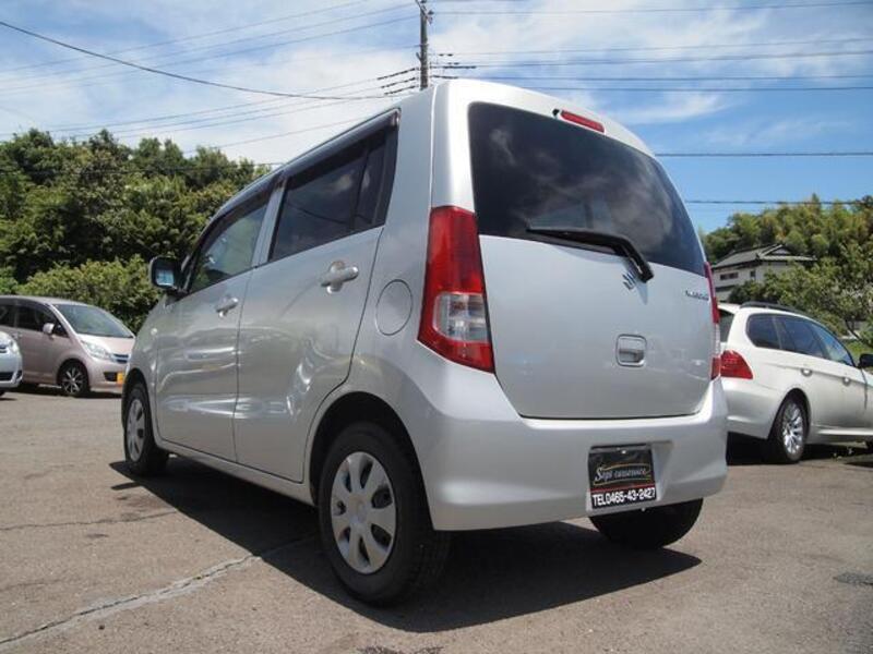 WAGON R