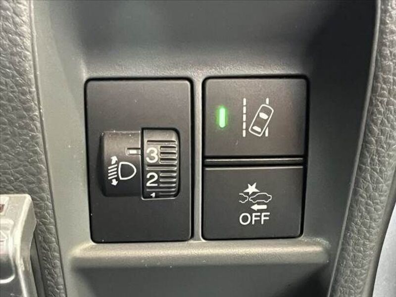 N-VAN