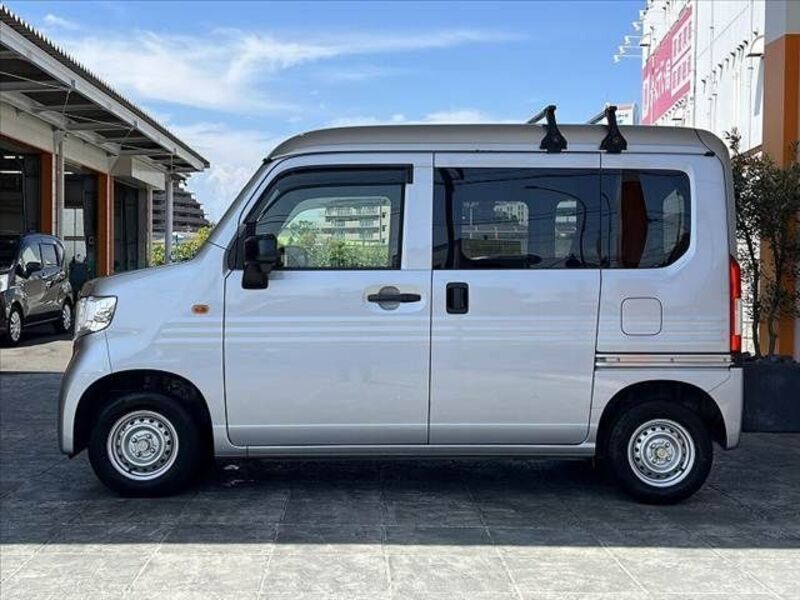 N-VAN