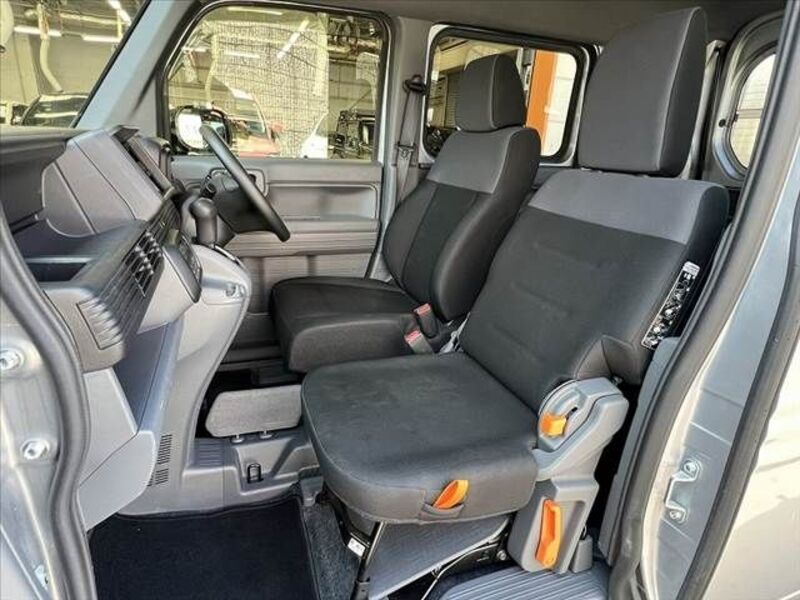 N-VAN