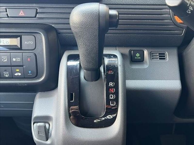 N-VAN