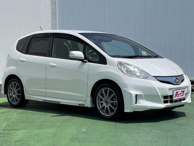 FIT HYBRID
