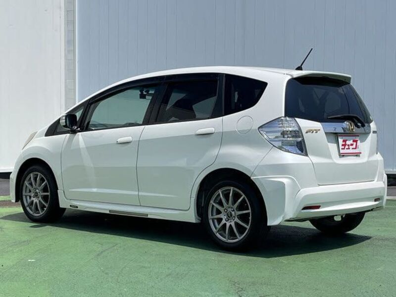 FIT HYBRID