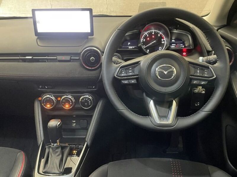 MAZDA2