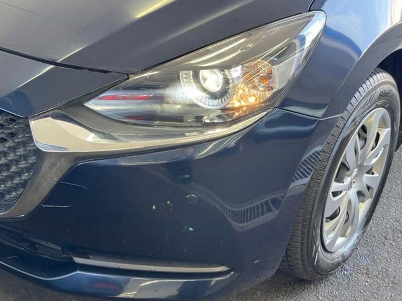 MAZDA2