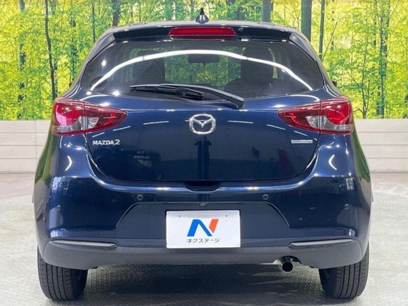 MAZDA2