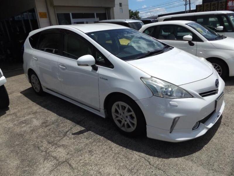 PRIUS ALPHA