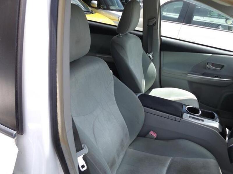 PRIUS ALPHA