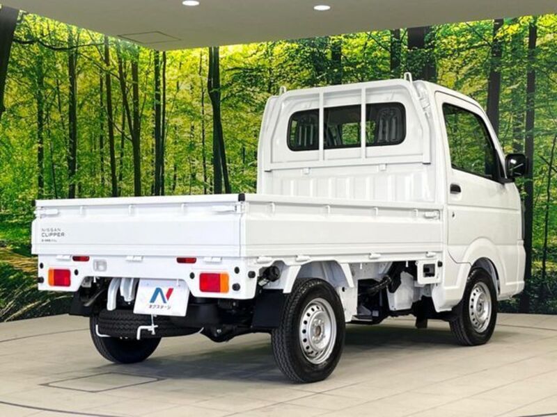 CLIPPER TRUCK