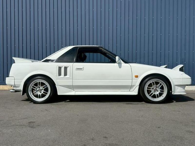 MR2