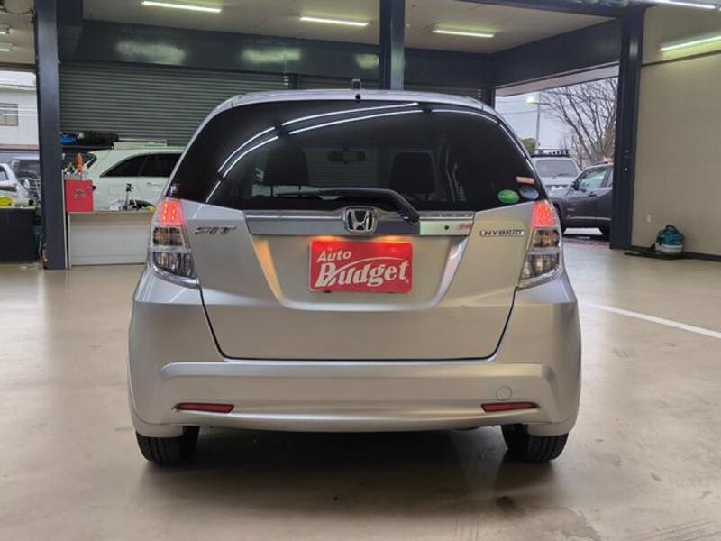 FIT HYBRID