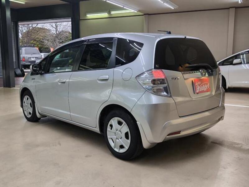 FIT HYBRID