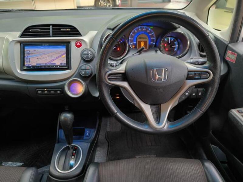 FIT HYBRID