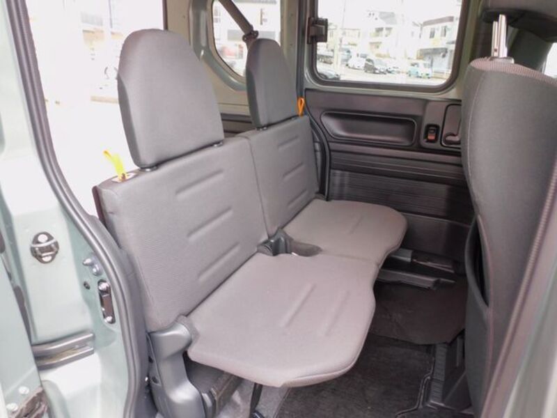 N-VAN