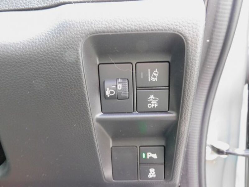 N-VAN