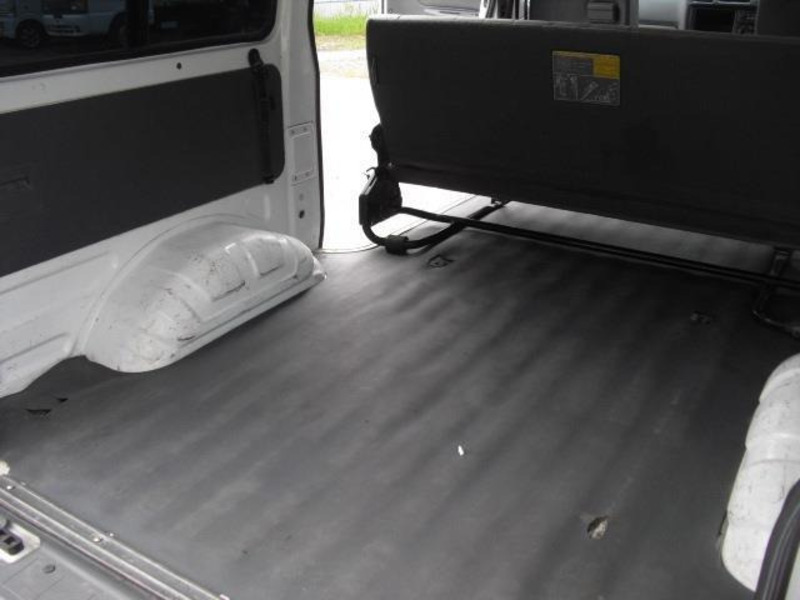 BONGO VAN