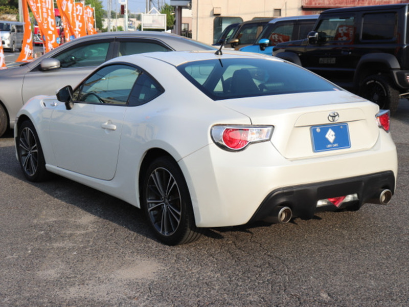 86
