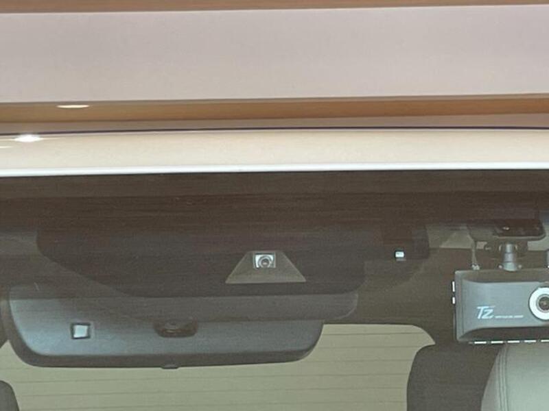 LAND CRUISER