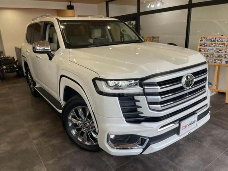 LAND CRUISER