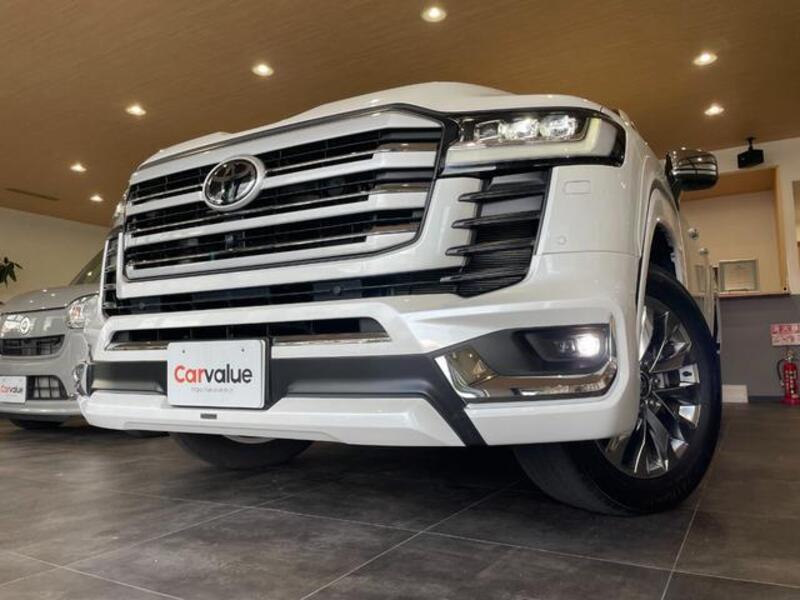 LAND CRUISER