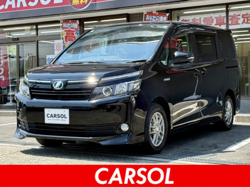 TOYOTA VOXY