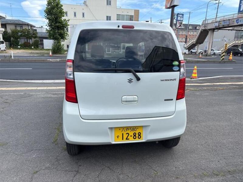 WAGON R