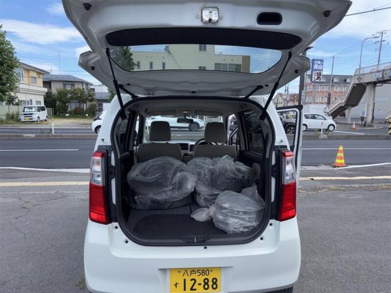 WAGON R