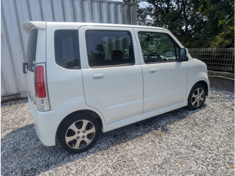 WAGON R
