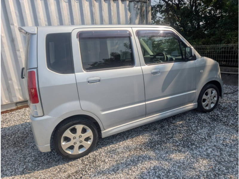 WAGON R