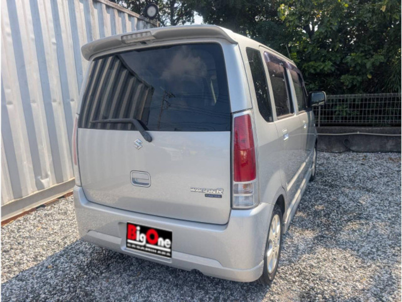 WAGON R