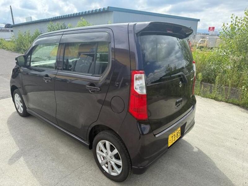 WAGON R