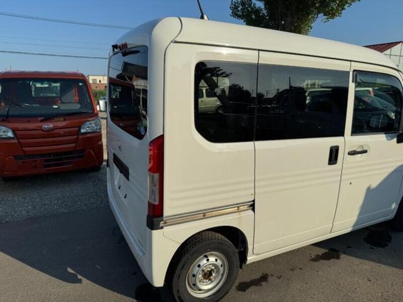 N-VAN