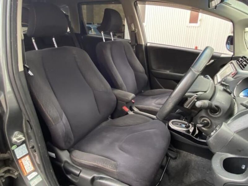 FIT HYBRID