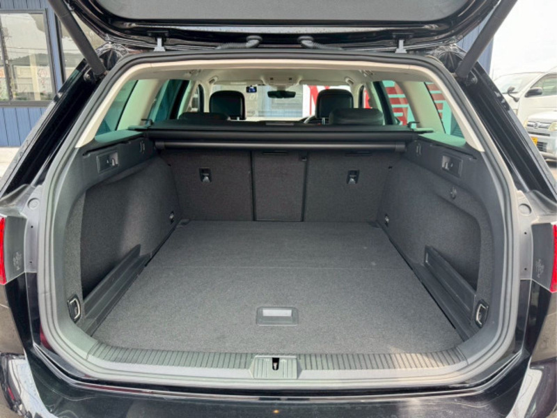 PASSAT VARIANT