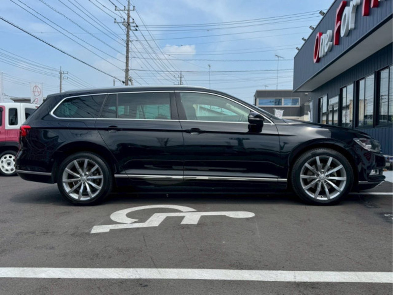PASSAT VARIANT