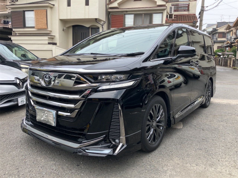 TOYOTA VELLFIRE