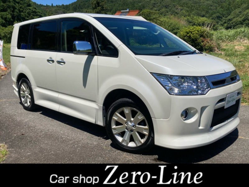 MITSUBISHI DELICA D5