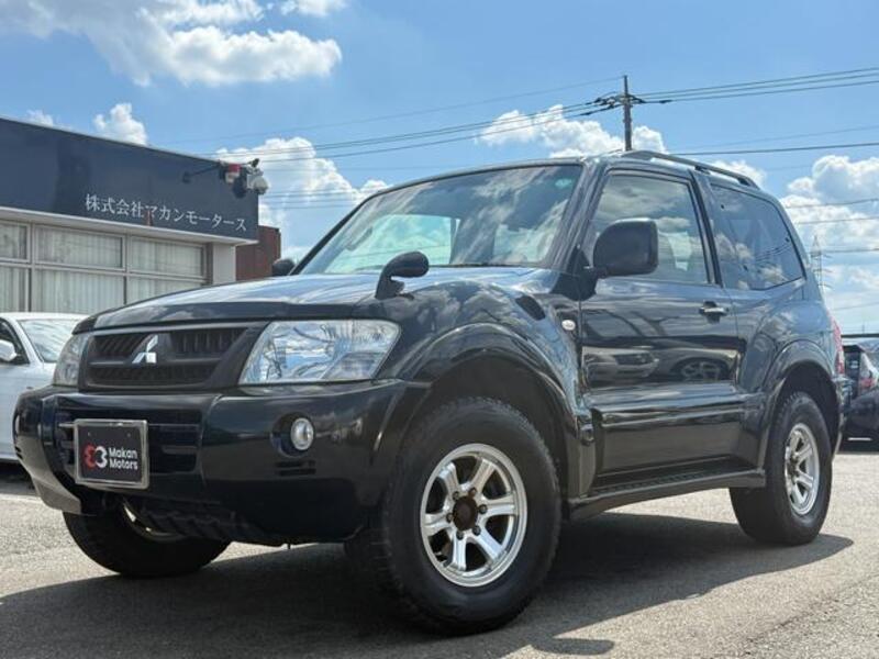 MITSUBISHI PAJERO
