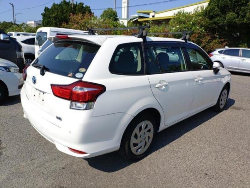 COROLLA FIELDER