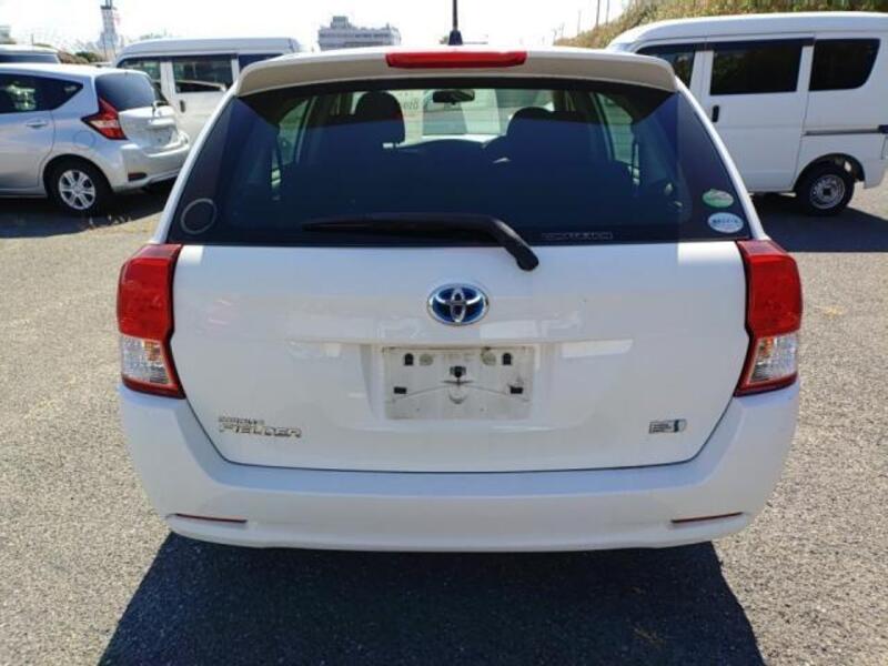 COROLLA FIELDER