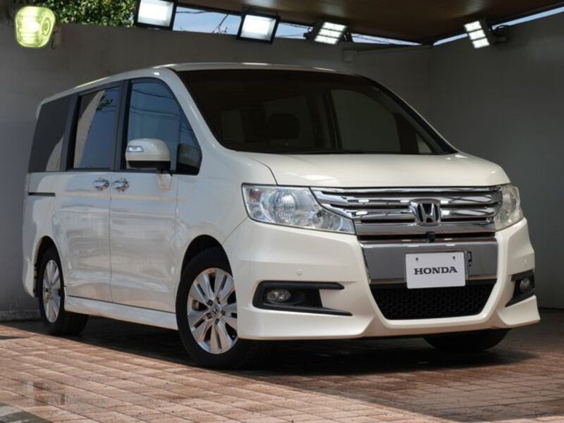 HONDA STEPWAGON SPADA